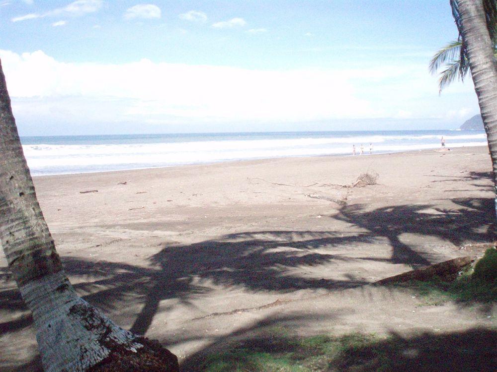 Hotel Mango Mar Jaco Bagian luar foto