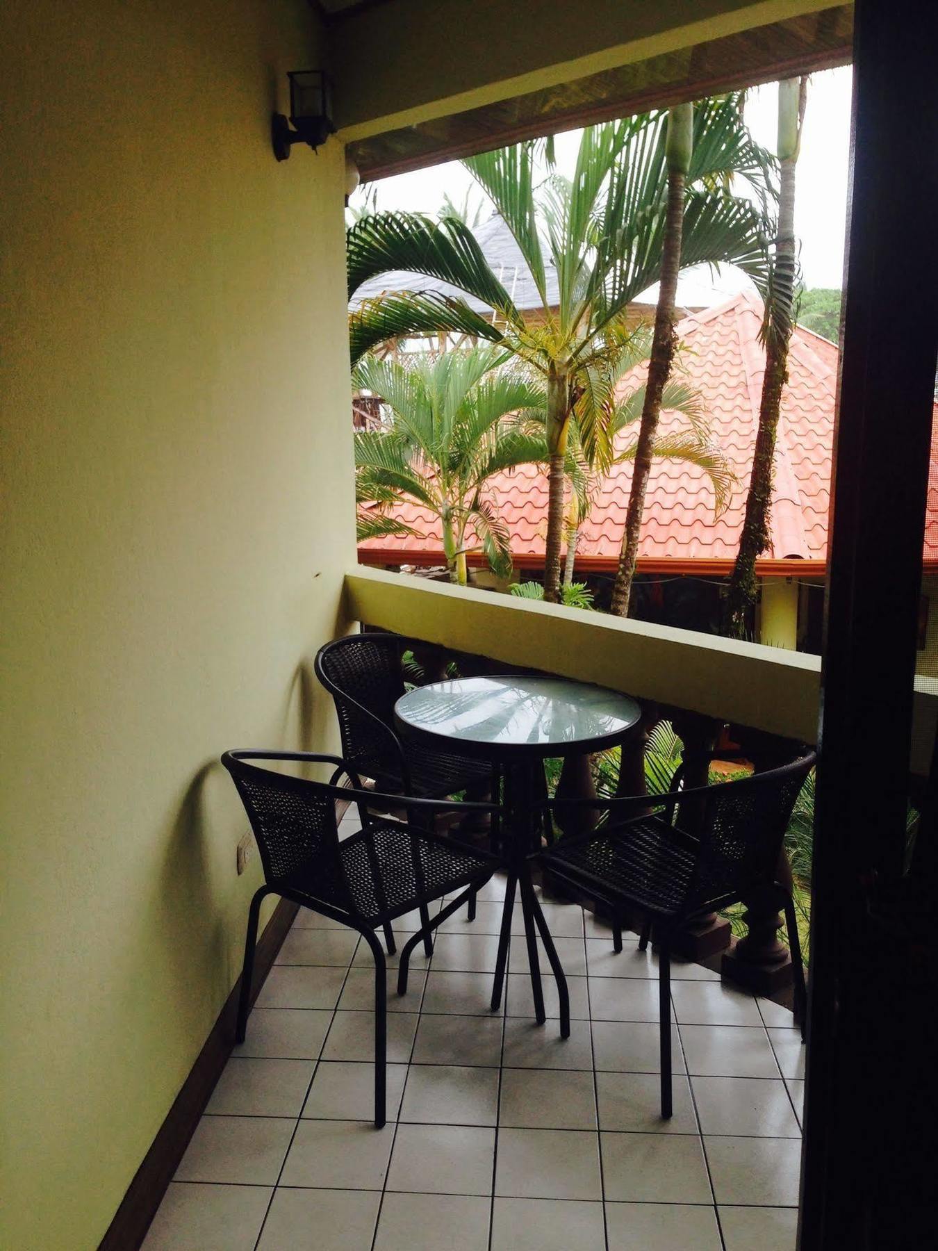 Hotel Mango Mar Jaco Bagian luar foto