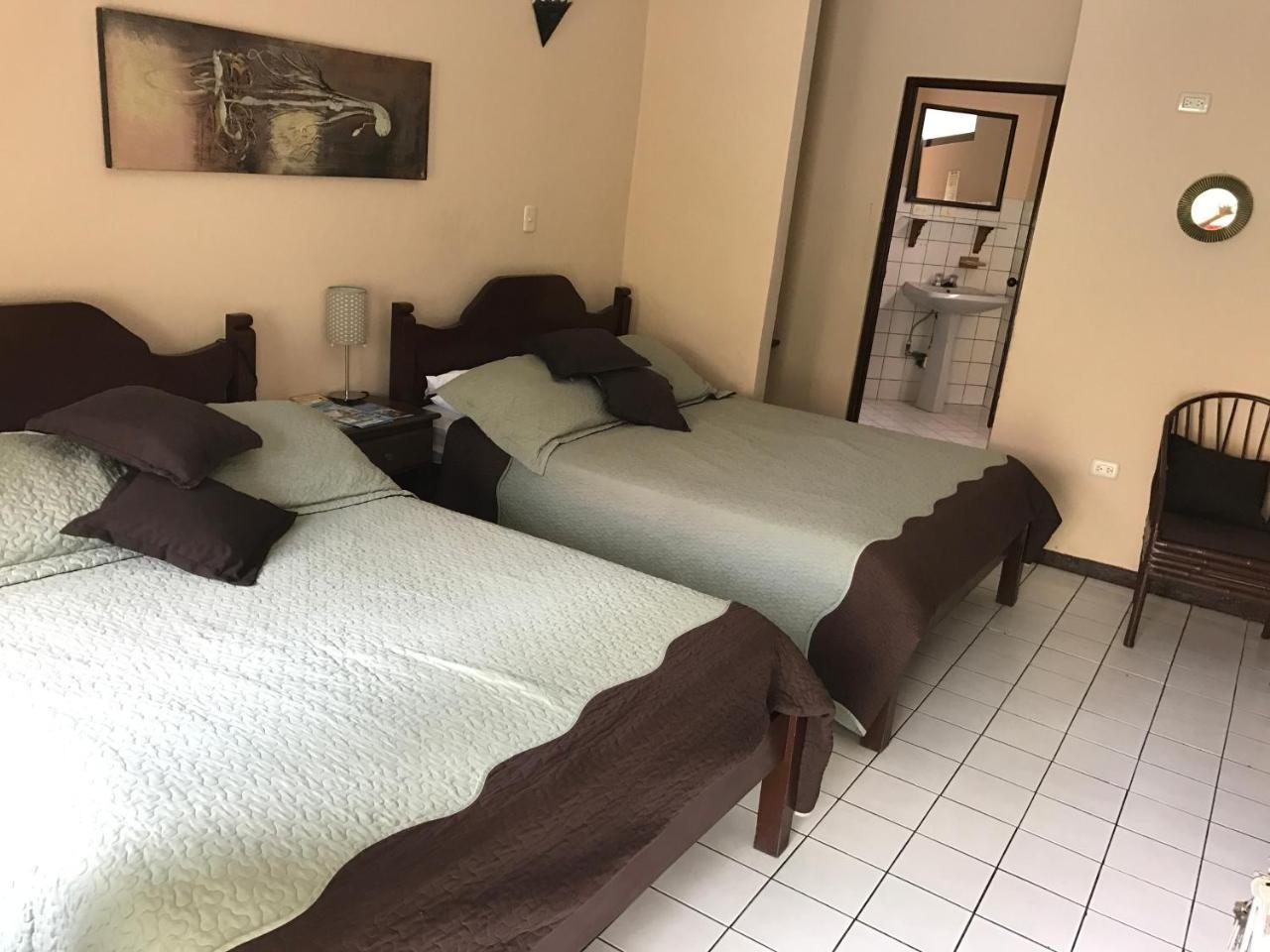 Hotel Mango Mar Jaco Bagian luar foto
