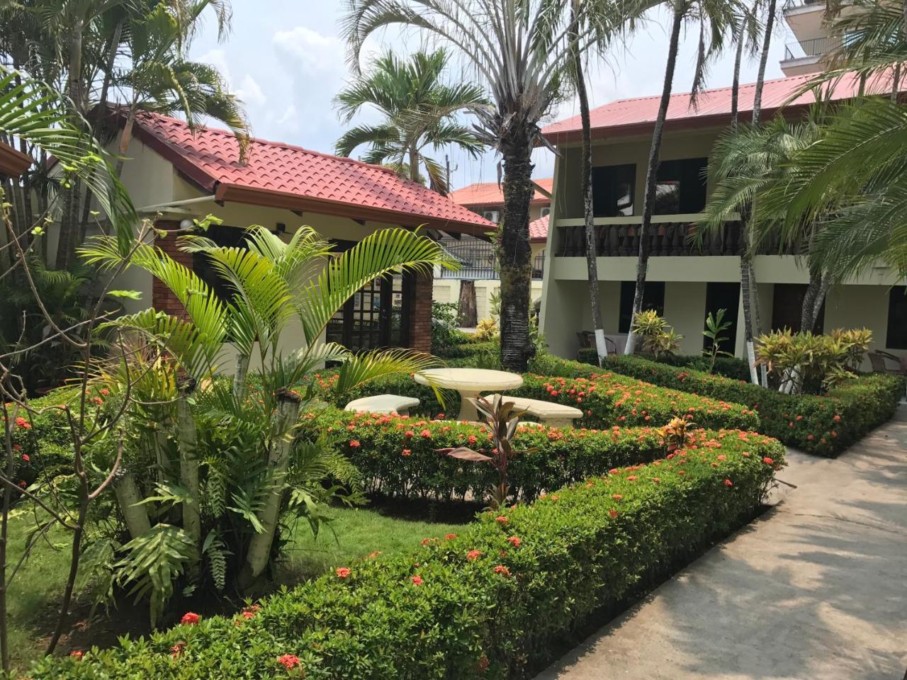 Hotel Mango Mar Jaco Bagian luar foto
