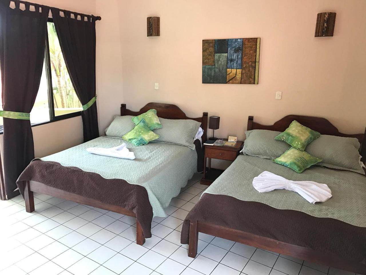 Hotel Mango Mar Jaco Bagian luar foto